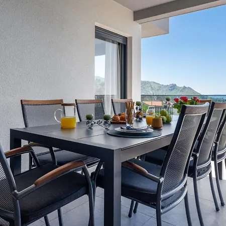 New Fortress, Private Pool, Game Room, Sea Views Klis