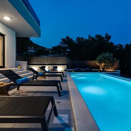 Fortress, Private Pool, Game Room, Sea Views *