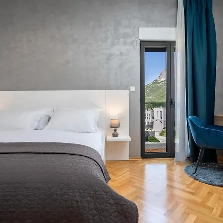 Vila Fortress, Private Pool, Game Room, Sea Views *